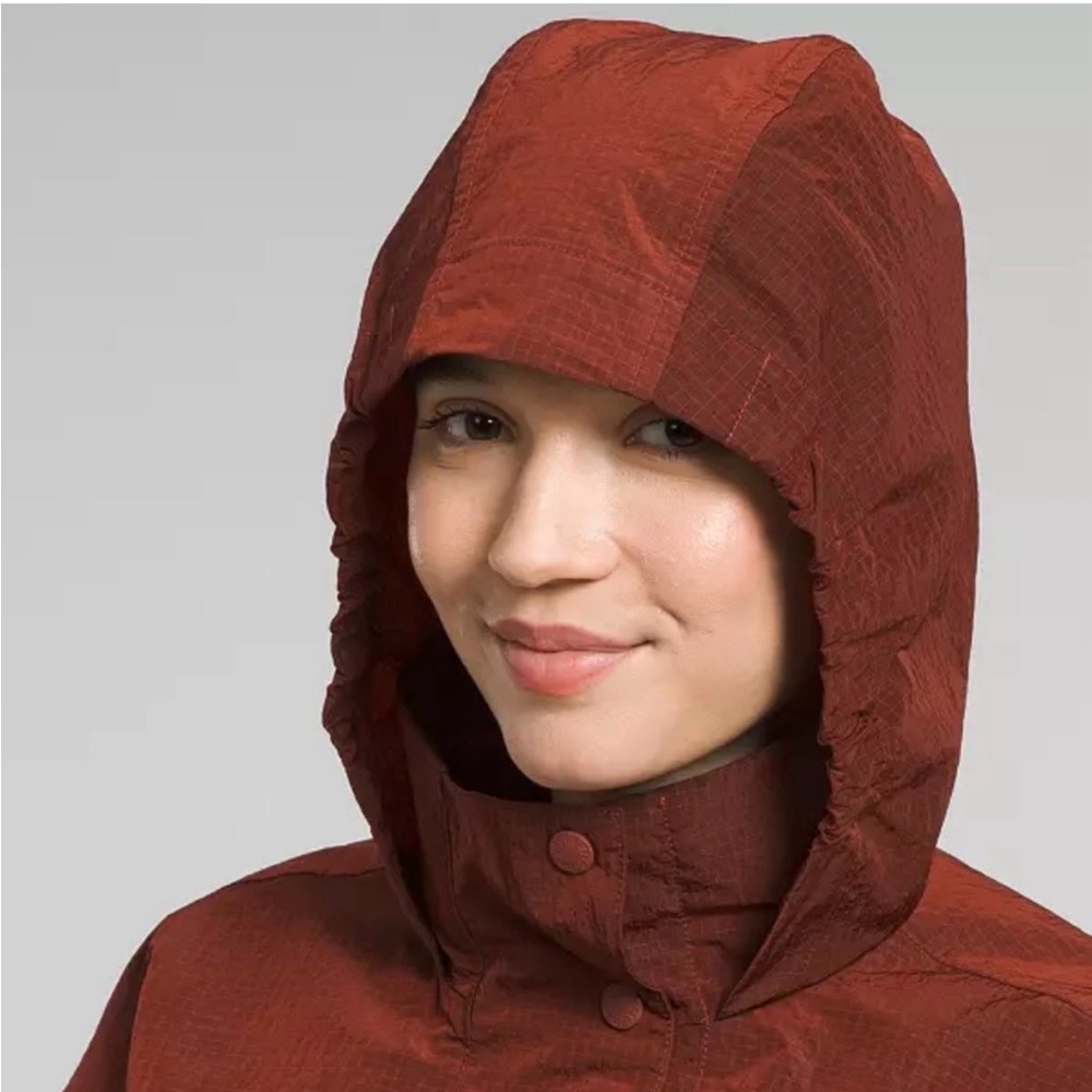 The North Face Women's Brandy
Windbreaker M66 Utility Wind Jacket - Picture 5 of 11